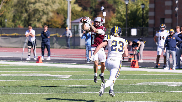 10-11-25 EAGLES vs. UW Eau Claire (1550)