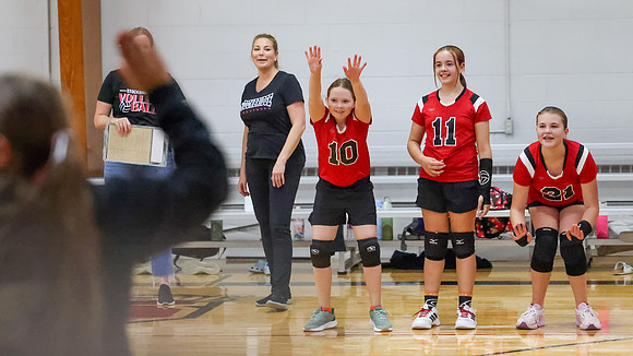 10-13-25 Ariella Volleyball (5)