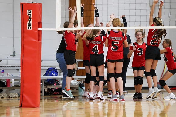10-13-25 Ariella Volleyball (150)