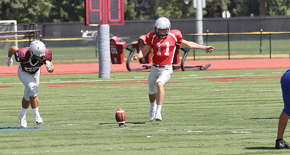 3 UWL 2018 Pre Season Scrmmage vs. U of Dubuque  (5)