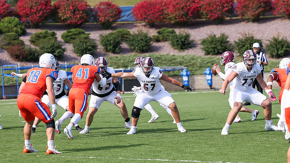 10-18-25 EAGLES vs. UW Platteville (462)