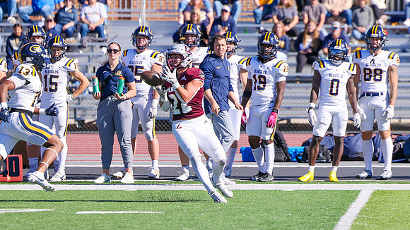 10-11-25 vs. UW La Crosse (8)