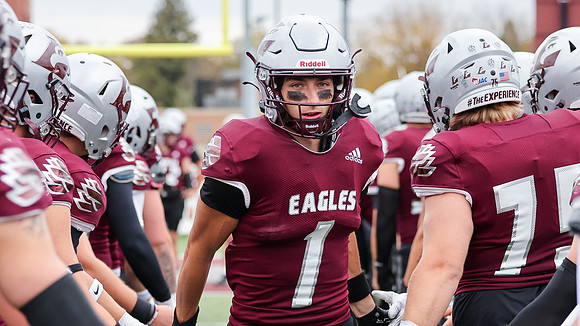 10-25-25 EAGLES vs. UW Oshkosh (411)