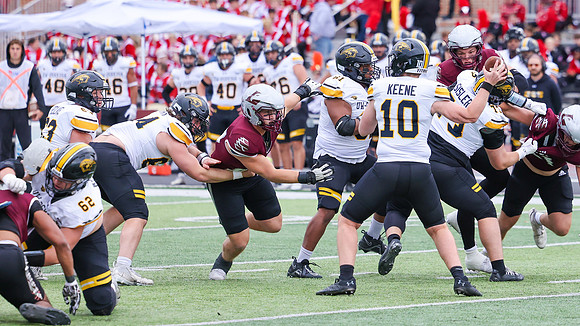 10-25-25 EAGLES vs. UW Oshkosh (902)