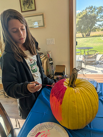 10-11-25 Decorating Pumpkins (1)