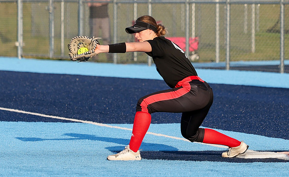 4 Kiah Frydenlund (37)