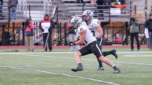 35 Drew Weis (8)