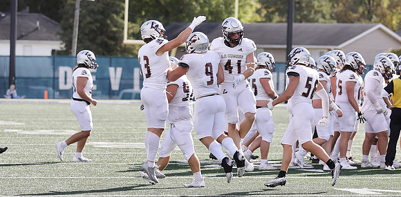 10-8-22 vs. UW Stout  (264)