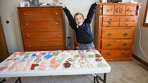 12-7-25 Christmas Cookies at Jim & Brenda's (31)