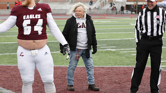 11-12-22 UWL vs. Platteville (3)