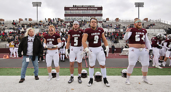 11-12-22 UWL vs. Platteville (6)