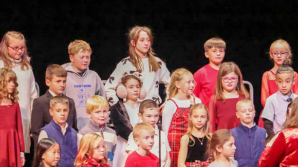 12-8-25 Kyla School Christmas Concert (9)