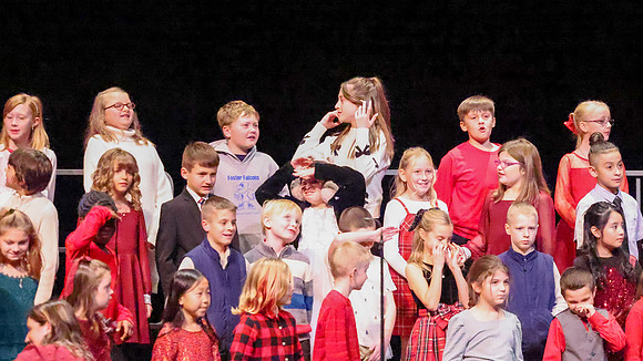 12-8-25 Kyla School Christmas Concert (8)