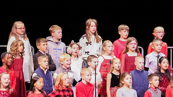 12-8-25 Kyla School Christmas Concert (17)