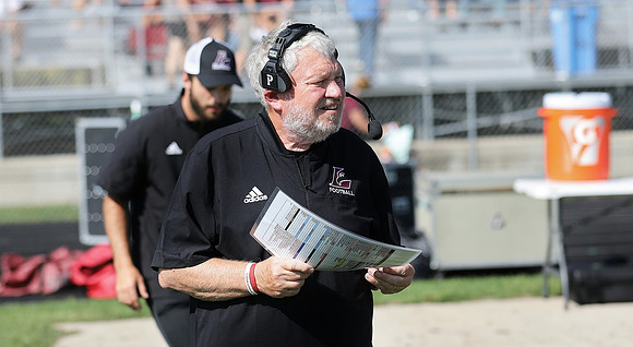 COACH Mike Anderson (1)