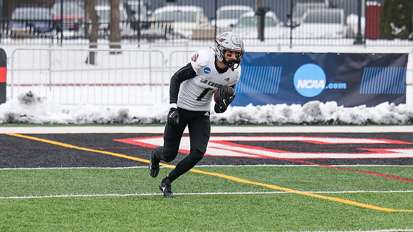1 Tyler Bowman (23)