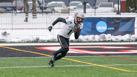 1 Tyler Bowman (24)