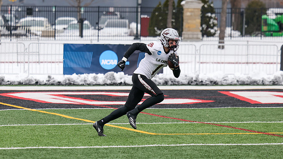 1 Tyler Bowman (25)