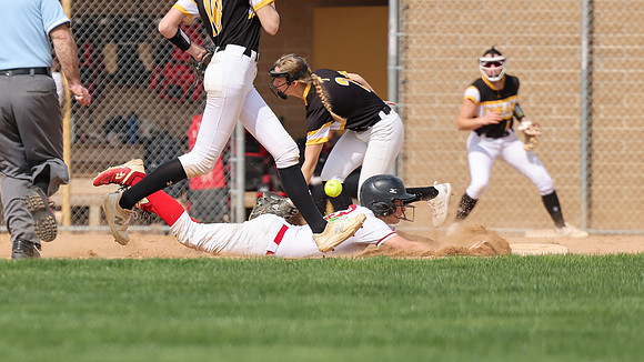 5-4-24 VARSITY vs. Tomah  (81)