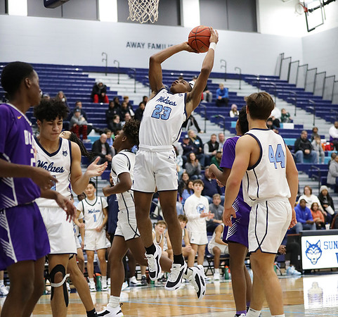 23 Darius Chestnut (44)
