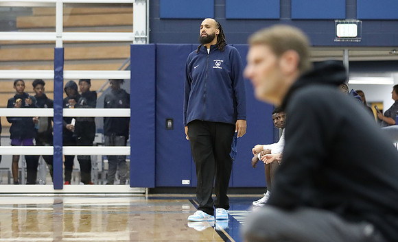 Coach Chris Davis (6)