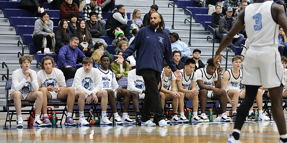 Coach Chris Davis (9)