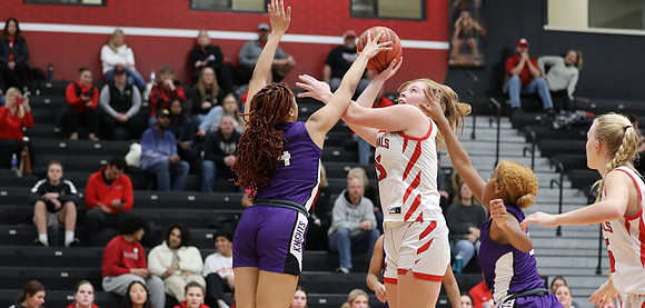 15 Lucy Strey   (64)