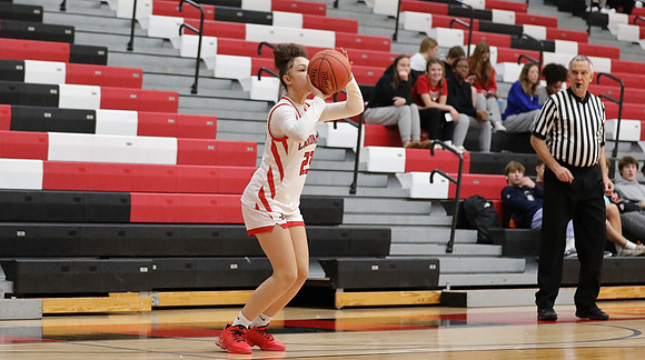 23 Kiya Dixon  (18)