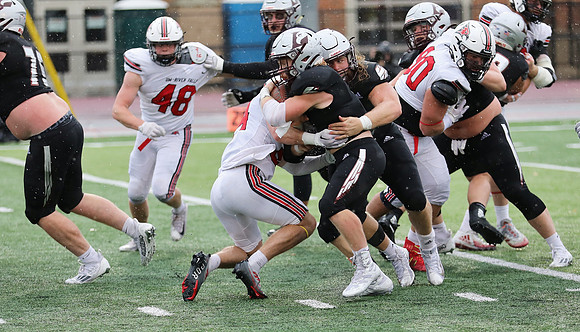6 Joey Stutzman (39)