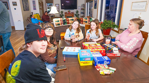 1-30-26 Game Night at Gma's (21)