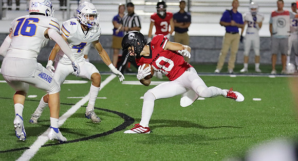 10 Evan Richmond (2)