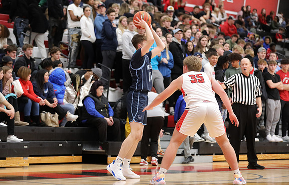 14 Garrett Oamek (6)
