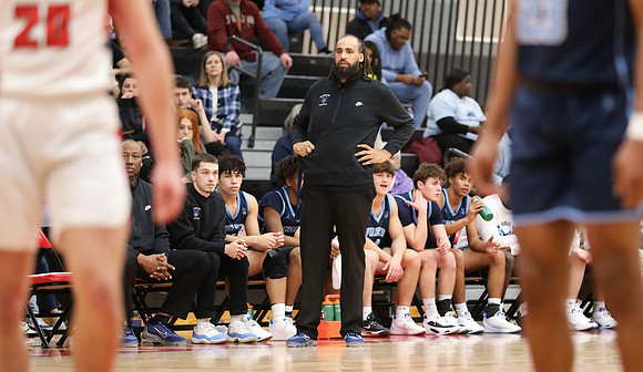 Coach Chris Davis  (5)