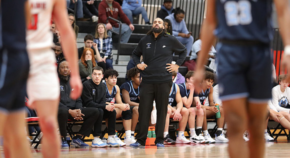 Coach Chris Davis  (11)