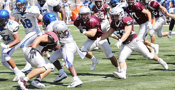 3 UWL 2018 Pre Season Scrmmage vs. U of Dubuque  (212)