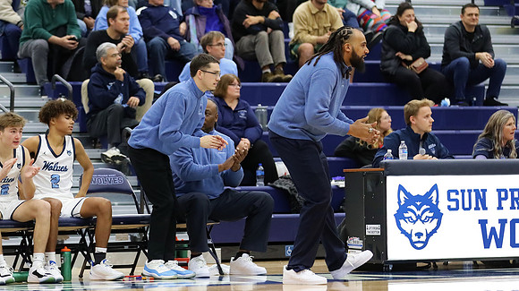 Coach Chris Davis  (6)