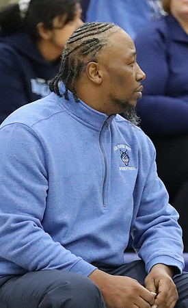 Coach Donnell Washington (10)
