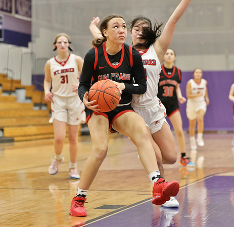 23 Kiya Dixon (49)