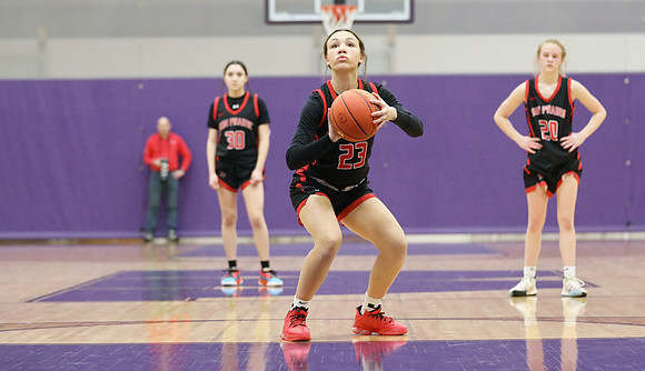 23 Kiya Dixon (56)