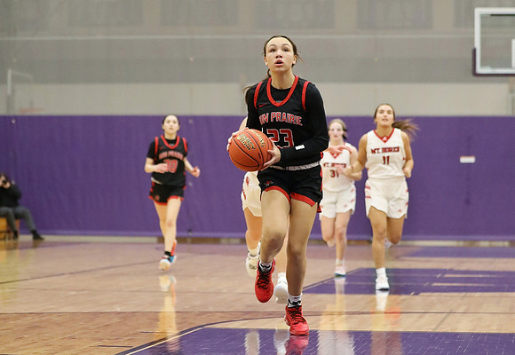 23 Kiya Dixon (58)