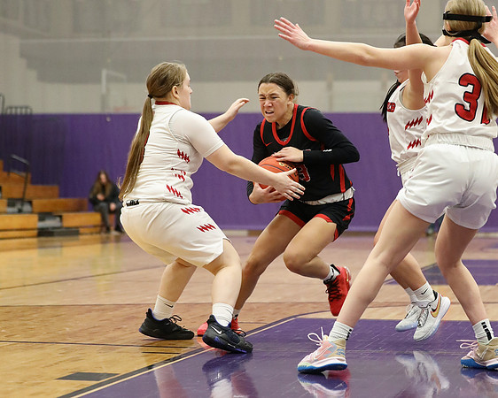 23 Kiya Dixon (69)