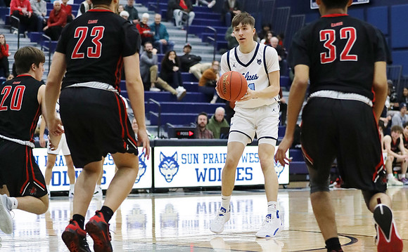 14 Garrett Oamek (5)