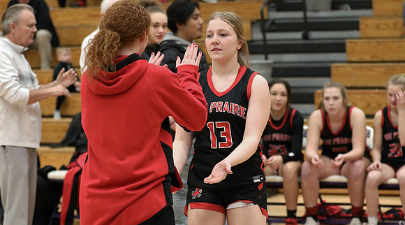 12-28-22 VARSITY vs. Seymour at Waunakee Holiday Tournament  (9)