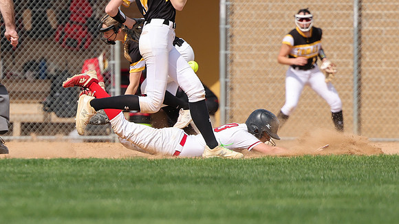 5-4-24 VARSITY vs. Tomah  (82)