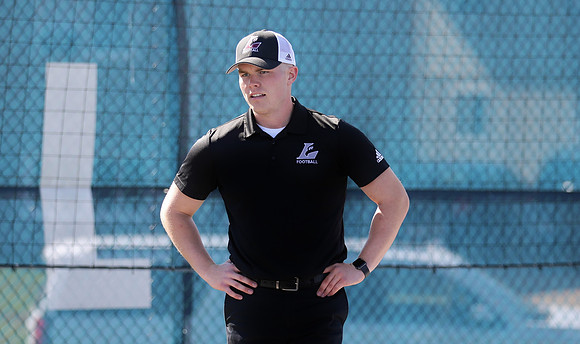 Coach Alex Stumpner (1)