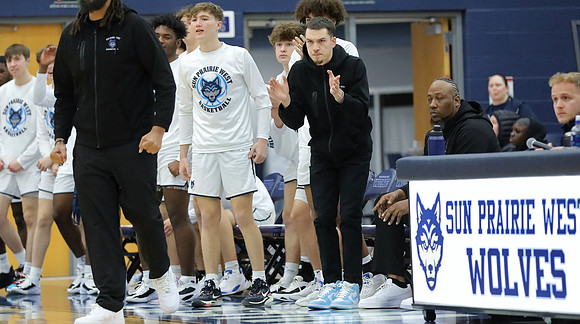 Coach Isaac Denis  (1)