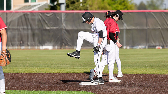 5-7-26 VARSITY vs. Middleton 100(.020) (233)