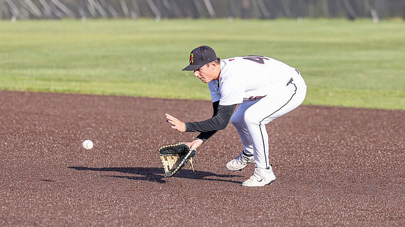 5-7-26 VARSITY vs. Middleton 100(.020) (309)