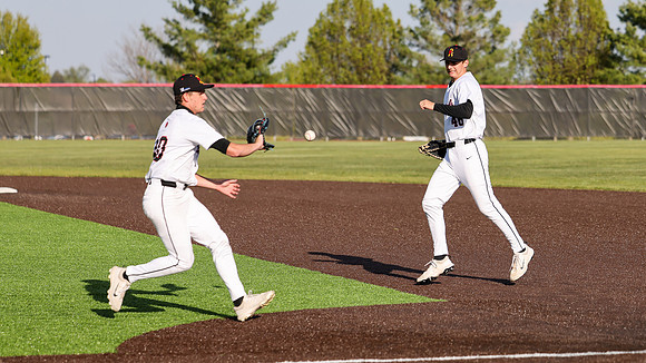 5-7-26 VARSITY vs. Middleton 100(.020) (318)