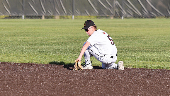 5-7-26 VARSITY vs. Middleton 100(.020) (329)